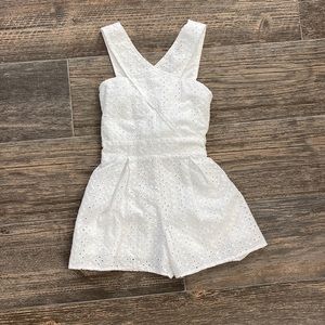 Gianni Bini Girls white eyelet romper